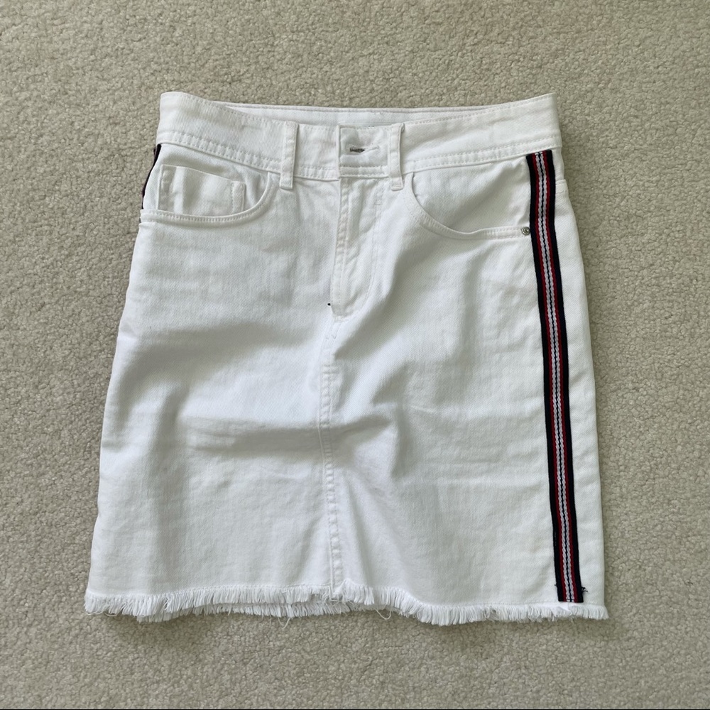 zara white denim skirt with stripe on the side